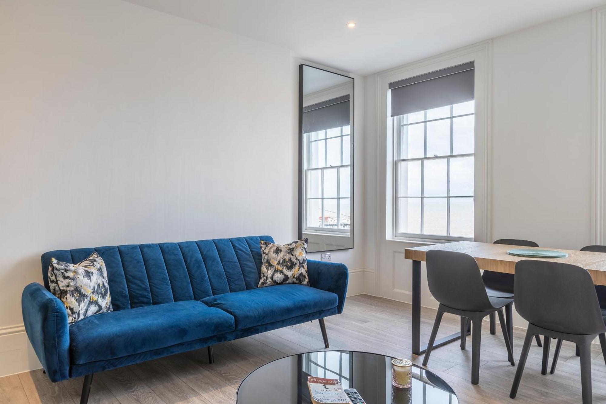 Seaside Serenity: Stylish Sea View Apartments In Херн Бей Екстериор снимка