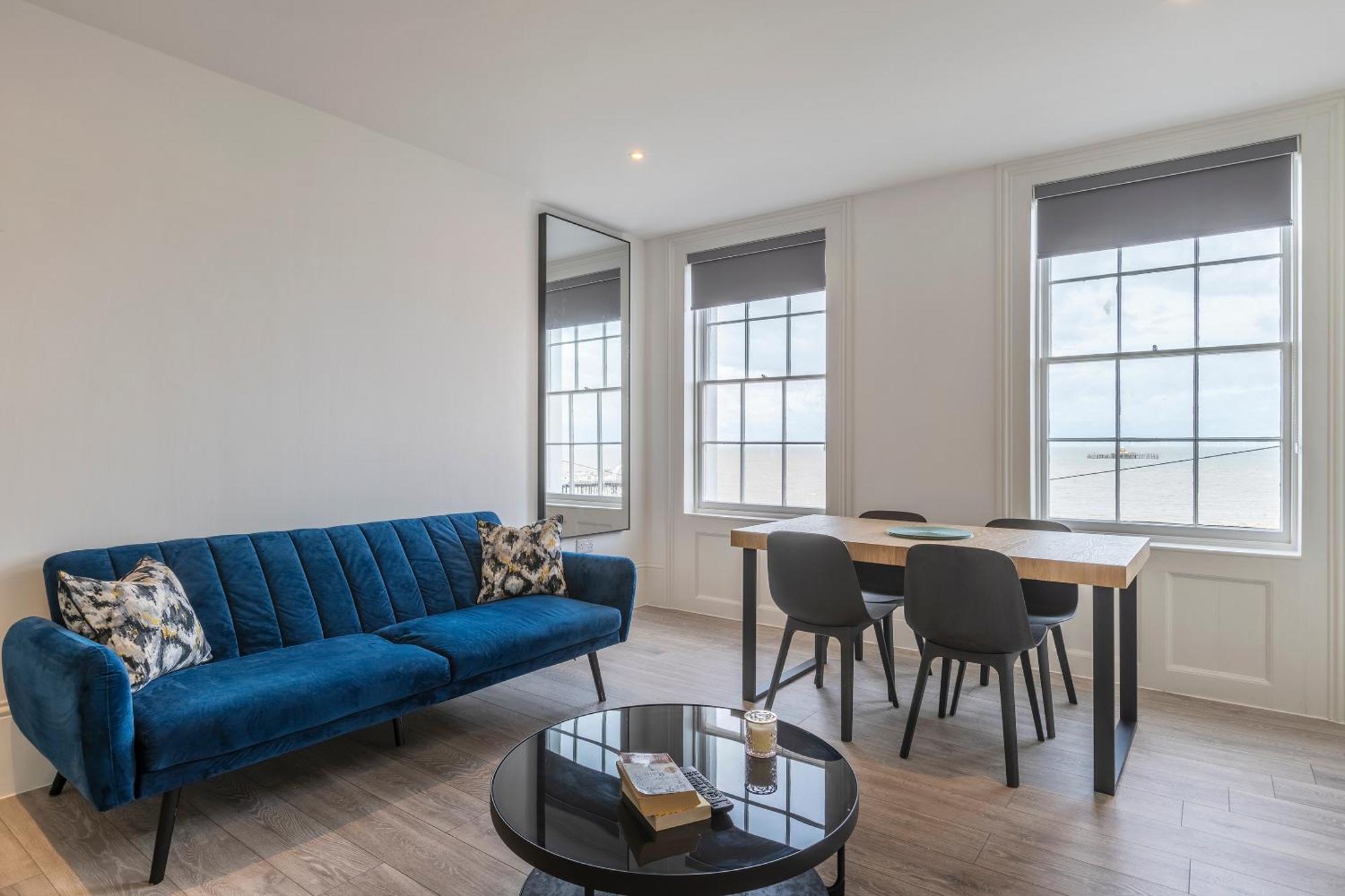Seaside Serenity: Stylish Sea View Apartments In Херн Бей Екстериор снимка